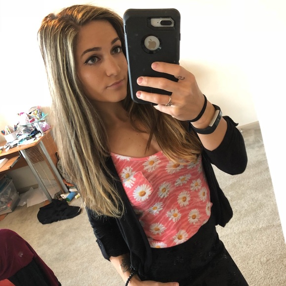 Meet your Posher, Ashley - Picture 1 of 2